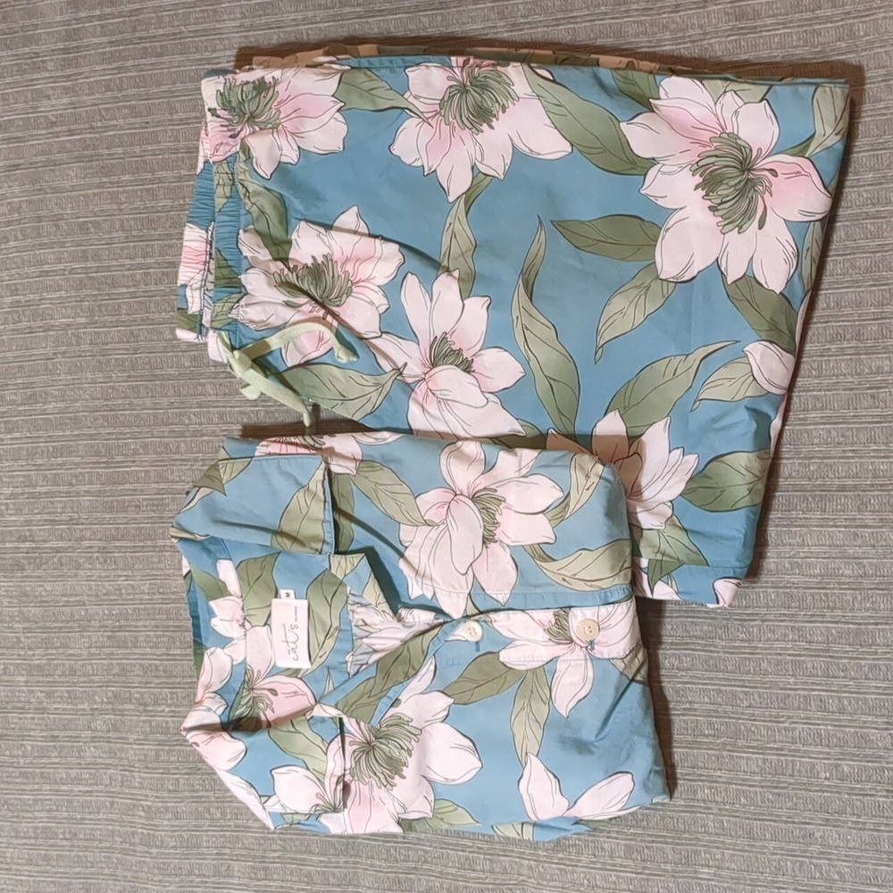 Cat's Pajamas size M Pajama Set